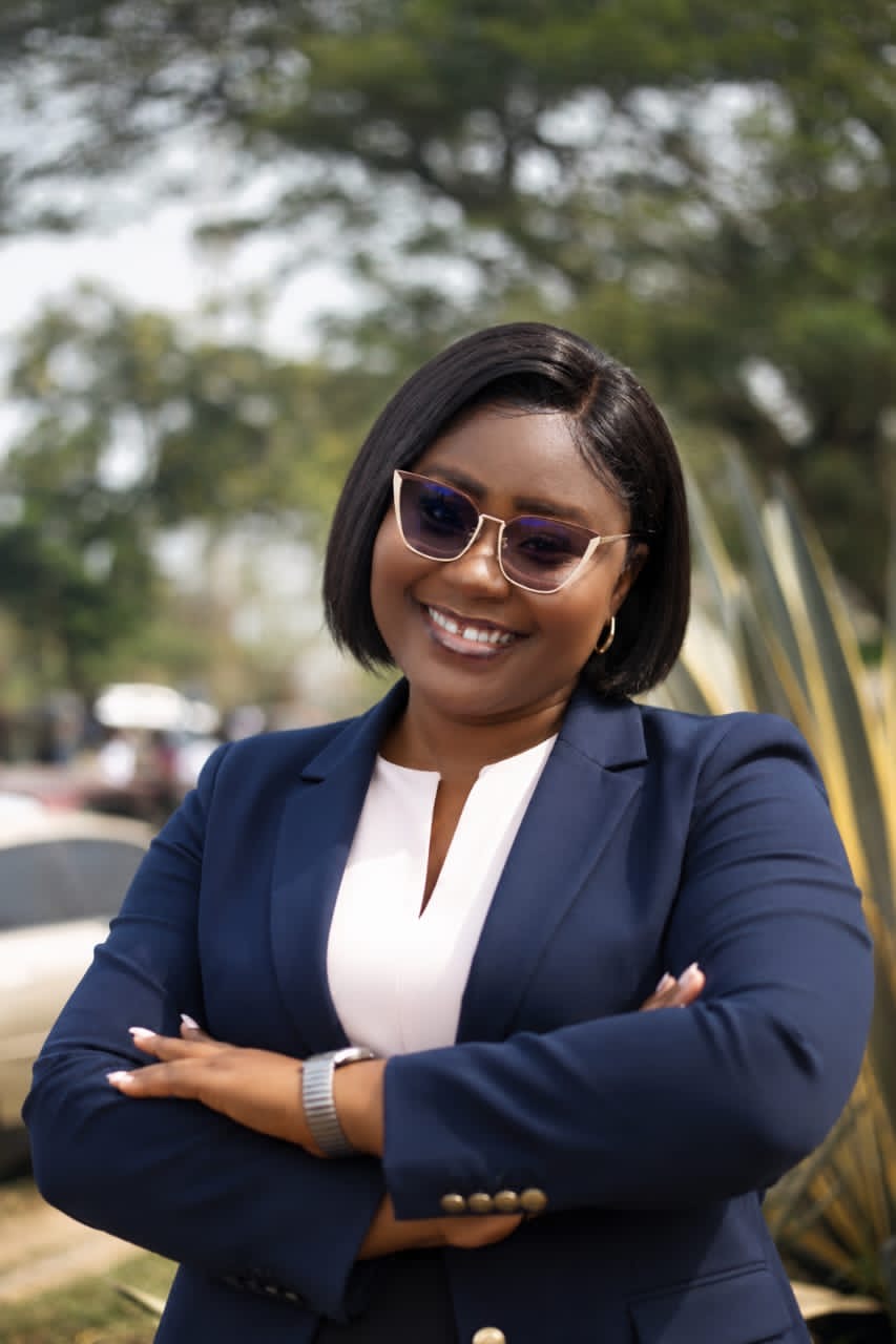 Elizabeth Adom Cann - Alto